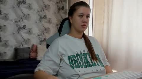 Snapshot of kianna_dior_ chatting on 04.23.26 kianna_dior_ online show from 04.23.26