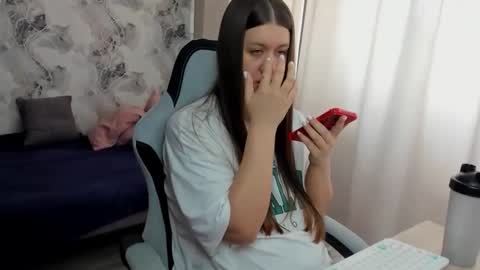 Snapshot of kianna_dior_ chatting on 04.26.26 kianna_dior_ online show from 04.26.26
