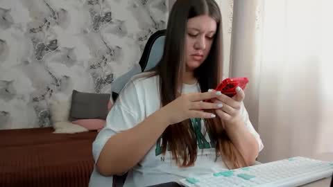 Snapshot of kianna_dior_ chatting on 05.15.26 kianna_dior_ online show from 05.15.26