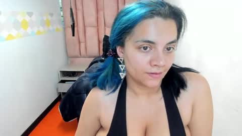 kiara Cruz online show from 09.23.25