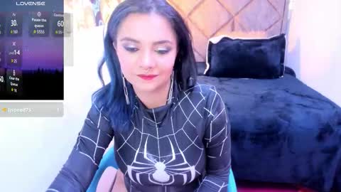 kiara Cruz online show from 10.23.25