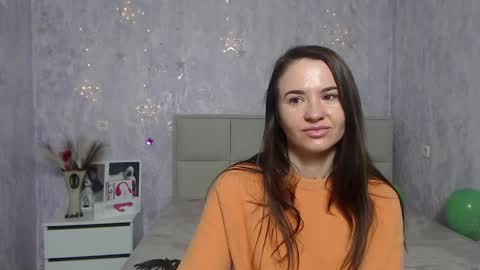Snapshot of kiaracriegs chatting on 01.20.25 Kara online show from 01.20.25