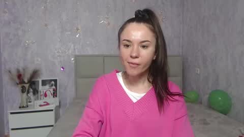 Snapshot of kiaracriegs chatting on 01.25.25 Kara online show from 01.25.25