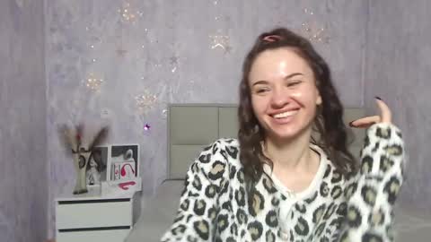 Snapshot of kiaracriegs chatting on 01.29.25 Kara online show from 01.29.25