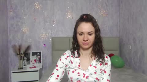 Snapshot of kiaracriegs chatting on 01.29.25 Kara online show from 01.29.25
