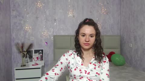 Snapshot of kiaracriegs chatting on 01.30.25 Kara online show from 01.30.25