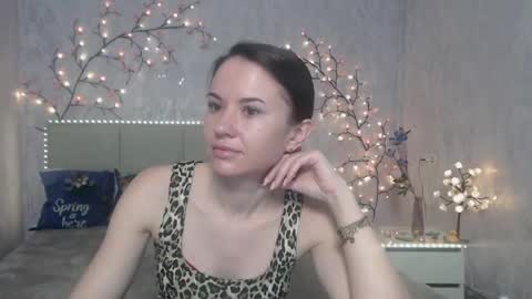 Snapshot of kiaracriegs chatting on 04.23.26 Kara online show from 04.23.26
