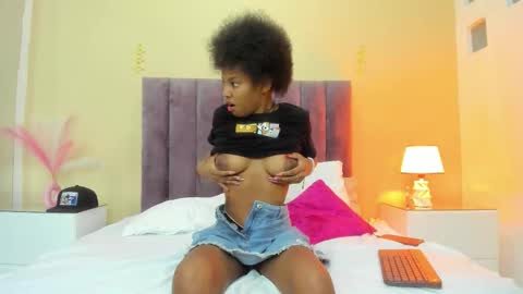 Sara Palacios online show from 01.10.26