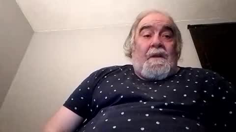 Snapshot of kickinme chatting on 10.30.25 KICKINME online show from 10.30.25