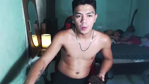 Snapshot of kiel_asianboy chatting on 05.29.26 EJ online show from 05.29.26