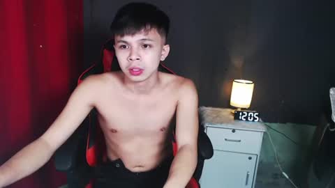 Snapshot of kiel_asianboy chatting on 06.27.26 EJ online show from 06.27.26