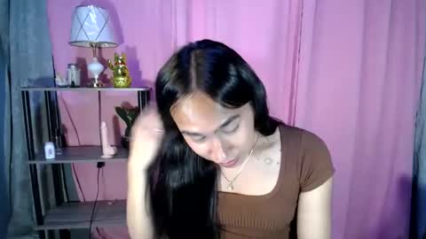 Snapshot of kieshagray chatting on 03.05.25 kiesha online show from 03.05.25