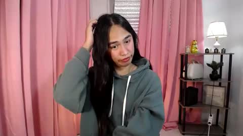 Snapshot of kieshagray chatting on 03.12.25 kiesha online show from 03.12.25