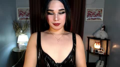 Im Mia online show from 09.27.25