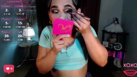 Im Mia online show from 10.13.25