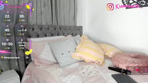 INSTAGRAM Kiannaweb  online show from 09.12.25