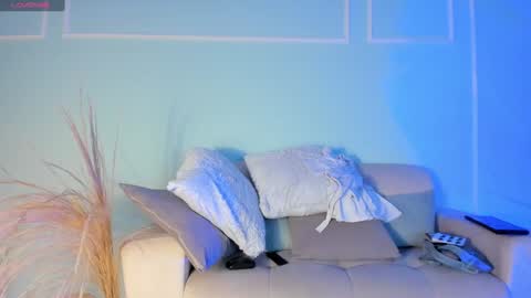 Kim Thompson online show from 01.15.25