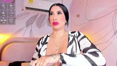 Snapshot of kiim_taaylor chatting on 02.24.25 Kim online show from 02.24.25