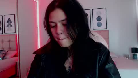 kIKI online show from 01.09.26