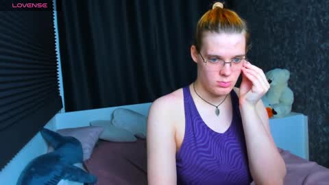 Kiki online show from 12.27.24