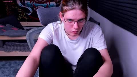 Kiki online show from 02.21.25