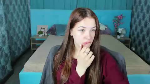 Snapshot of kiki_shanel chatting on 07.15.26 Kiki online show from 07.15.26