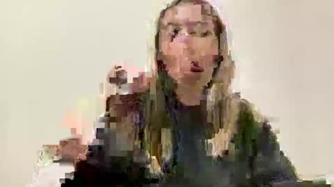 kikibae2 online show from 02.20.25