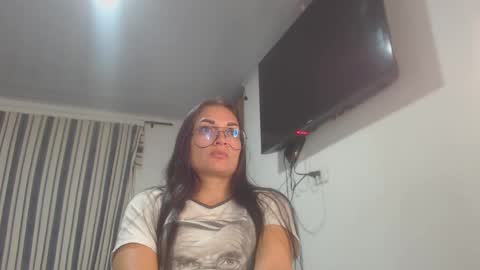 Snapshot of killey_saints chatting on 10.09.25 killey online show from 10.09.25