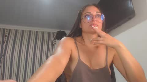 Snapshot of killey_saints chatting on 12.15.25 killey online show from 12.15.25