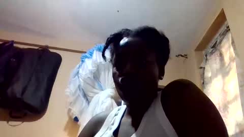 Snapshot of kilolo266 chatting on 12.22.25 lolo online show from 12.22.25