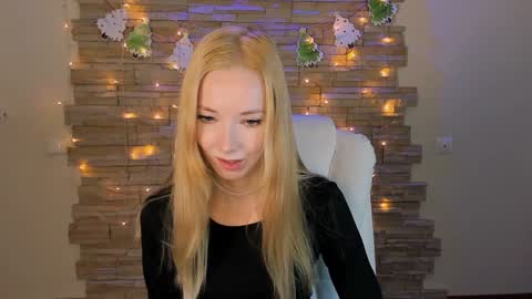 Snapshot of kim_boyd chatting on 12.31.24 kim_boyd online show from 12.31.24