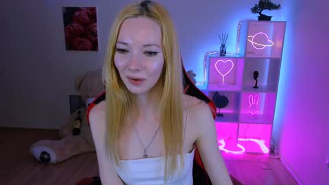 Snapshot of kim_boyd chatting on 01.24.25 kim_boyd online show from 01.24.25