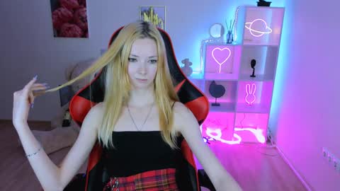 Snapshot of kim_boyd chatting on 01.30.25 kim_boyd online show from 01.30.25