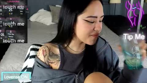 Kim online show from 12.23.25