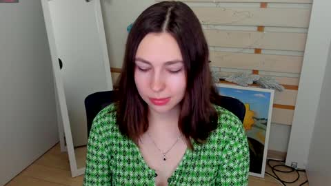 Snapshot of kim_go chatting on 01.12.25 Kim online show from 01.12.25