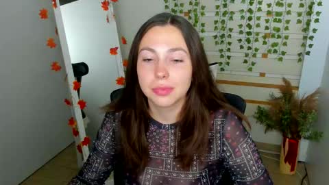 Snapshot of kim_go chatting on 10.01.25 Kim online show from 10.01.25