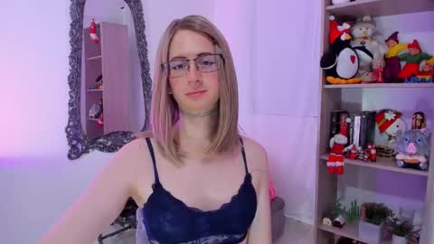 kimberly_thonson online show from 12.17.25