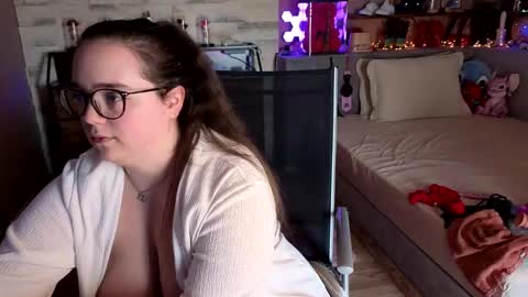 Snapshot of kimberlycaprice chatting on 03.19.26 kimberlycaprice online show from 03.19.26