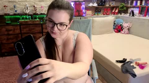 Snapshot of kimberlycaprice chatting on 04.01.26 kimberlycaprice online show from 04.01.26