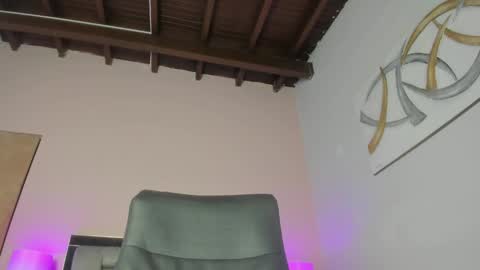 Snapshot of kimberlycoxxx chatting on 03.03.25 kimberly online show from 03.03.25