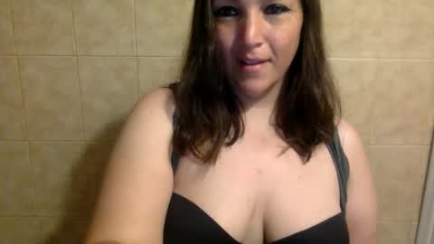 Snapshot of kimberlylynn chatting on 04.20.26 KimberlyLynn online show from 04.20.26