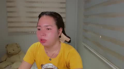 Snapshot of kimbratx chatting on 12.15.24 kimbratx online show from 12.15.24