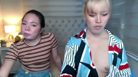 Snapshot of kimbratx chatting on 02.11.25 kimbratx online show from 02.11.25