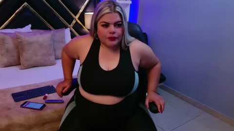 Snapshot of kimbrookss chatting on 09.23.25 KimBrooks online show from 09.23.25