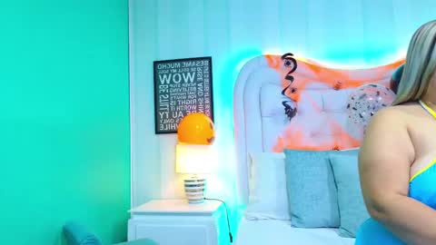 Snapshot of kimbrookss chatting on 10.23.25 KimBrooks online show from 10.23.25