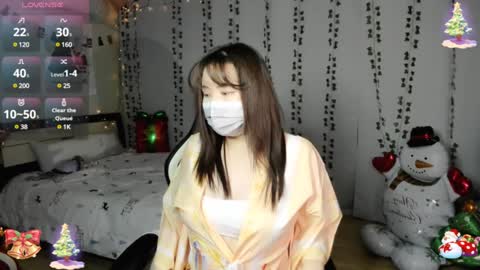 Snapshot of kimchi_02 chatting on 12.10.24 kimchi 02 online show from 12.10.24