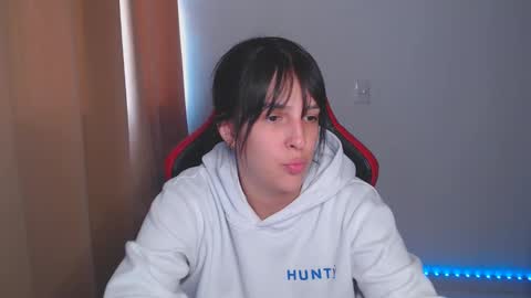 Snapshot of kimflexible_ chatting on 01.22.25 Kim 3 online show from 01.22.25