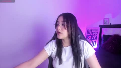 Snapshot of kimgarcez chatting on 10.03.25 kimgarcez online show from 10.03.25