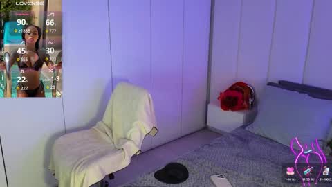 Snapshot of kimibrowny chatting on 10.06.25 Kim online show from 10.06.25