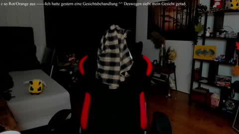 Wolfs Girl online show from 11.29.25